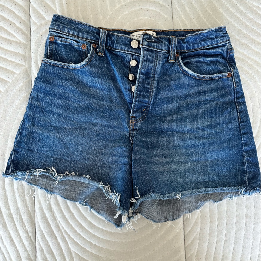 Abercrombie and Fitch dad shorts